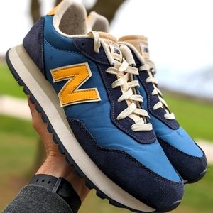 RARE New Balance 527